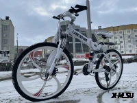 Велосипед на литых дисках стиль Ленд Ровер 6 лучей белый