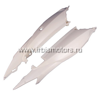 Пластик боковой задний (пара) GS200b
