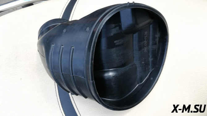 Патрубок соединительный фильтр/карб. (конфузор) M8  10280110