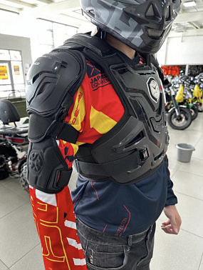 Мотозащита (черепаха с рукавами) ACE BIKER XD4-96 цв. Черный р.XXL