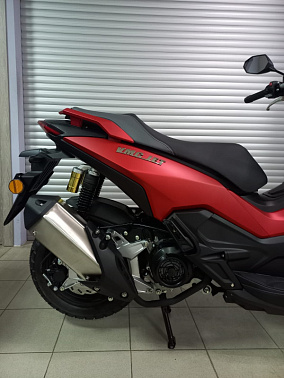 Скутер X-MOTORS JET 200CC EFI PRO(replica Honda X-ADV) Красный Черный