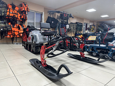 Лыжный модуль IKUDZO (усилен, пласт.лыжи, с подогревом ручек) черно красный