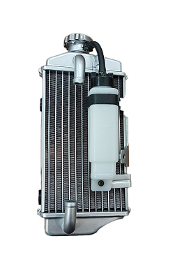 Радиатор правая часть M2/M4 (радиатор+бачок)  11590076