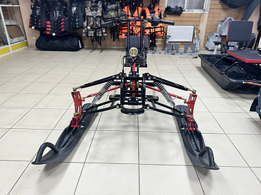 Лыжный модуль IKUDZO (усилен, пласт.лыжи, с подогревом ручек) черно красный