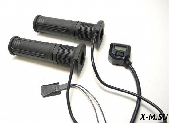 Рукоятки руля с эл.подогревом и подогревом рукоятки упр. др. заслонкой (с ж.к. экраном)