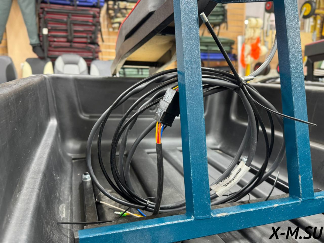 Модуль толкач IKUDZO TERRAIN  (600 гусеница, усилен, с подогревом ручек) Цв. Черно-синий