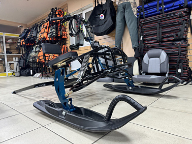 Лыжный модуль IKUDZO TERRAIN (600 гусеница, усилен, пласт.лыжи, с подогревом ручек)